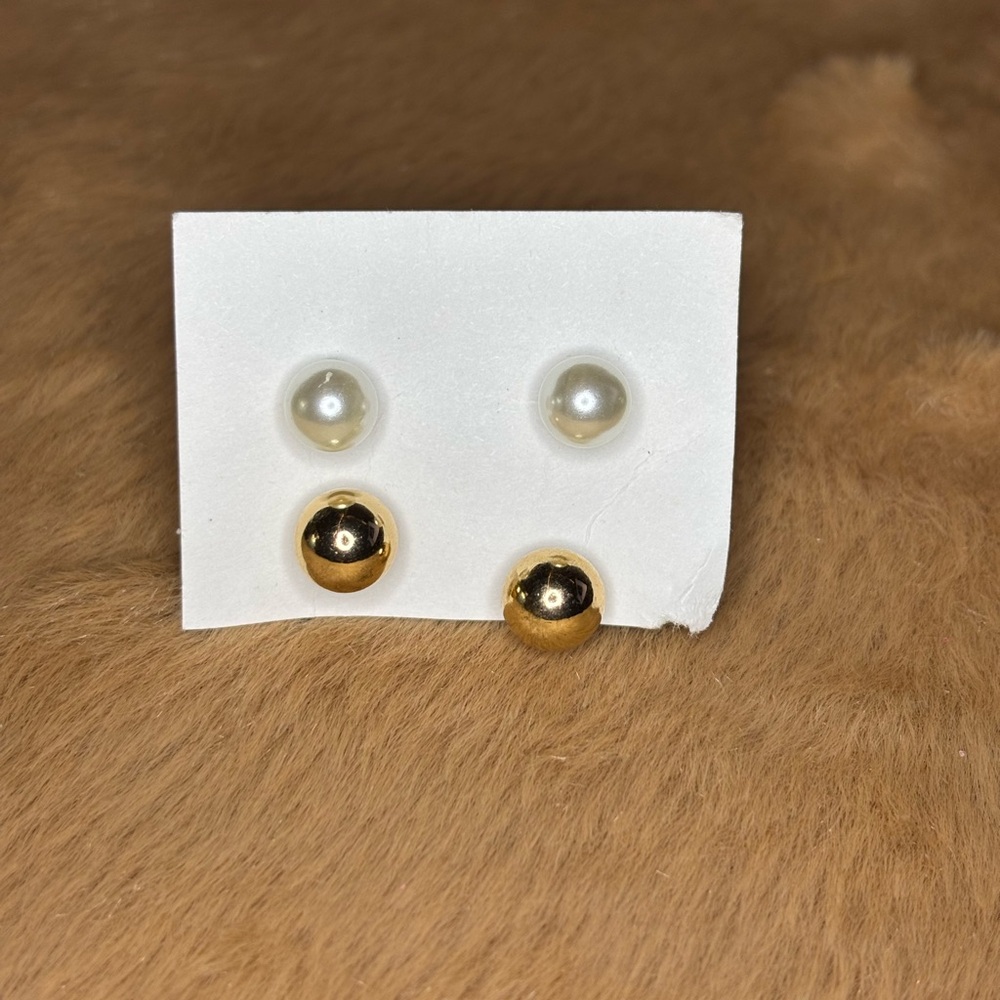 Earrings - Picture 3 of 3